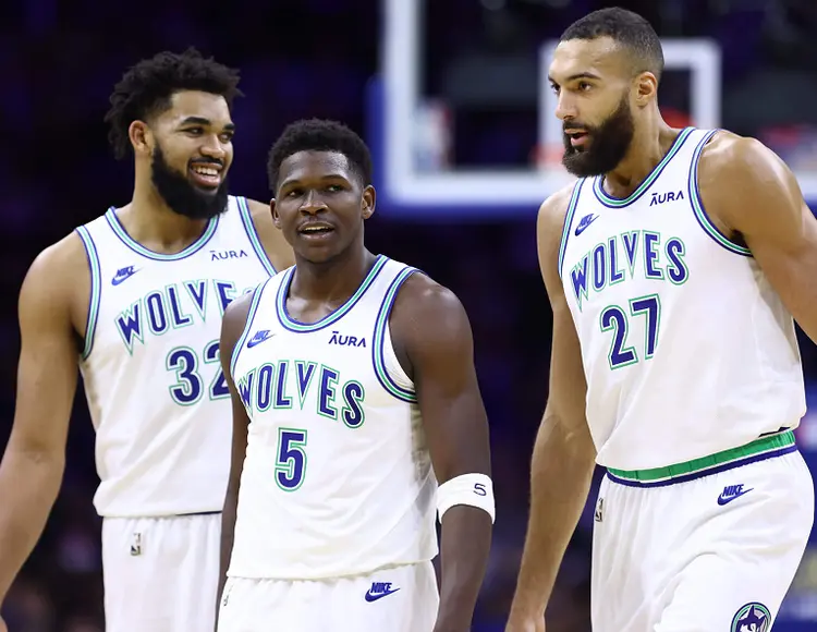 开云首页今晨明尼苏达森林狼刷新队史纪录——欧篮联节点到来，悬念犹存，心理建设被强调的简单介绍